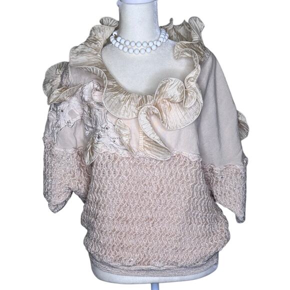 unknown Tops - Vintage Light Pink/Ivory Knitted Top Loose Flounce No Size Tag